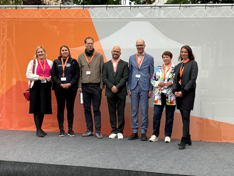 2 Jahre Kieztage, u.a. mit Dr. Saskia Ellenbeck (1.v.r.) und Ute Schäfer (2.v.r.)