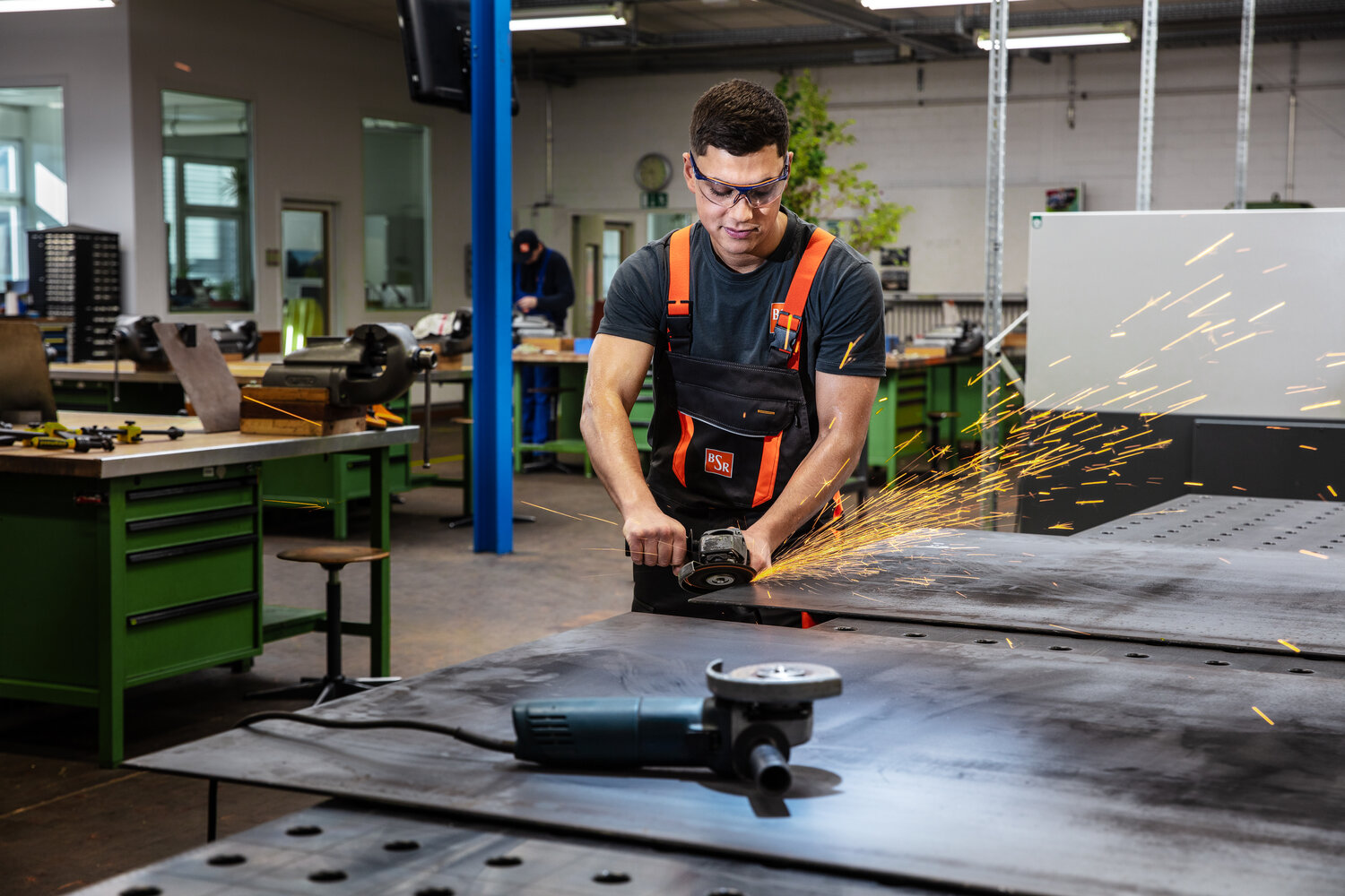 Gewerblich-technische Ausbildung