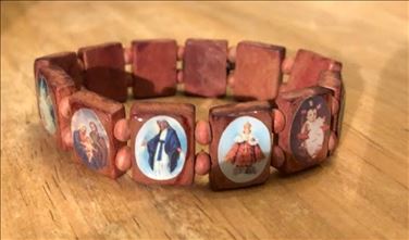 Abbildung: Kleines elastisches Armband mit Heiligenbildern