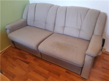 Abbildung: Sofa mit Schlaffunktion