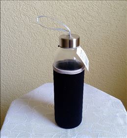 Abbildung: Wasserflasche (Glas) 0,5l mit Isolierhülle