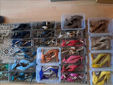 Abbildung: Konvolut Schuhe Grösse 37 Retro bis neuzeitlich