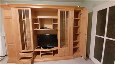 Abbildung: Medienschrank, Front Ahorn