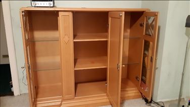 Abbildung: Highboard, Front Ahorn