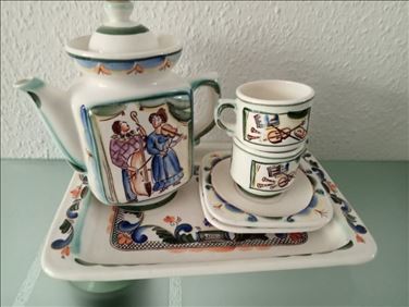 Abbildung: Unbenutzt.Art Kaffeeservice. Handbemalt