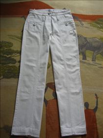 Abbildung: hochwertige BiBA by Escada Jeans Gr. 36,Weiss