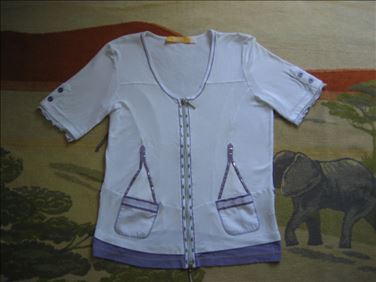 Abbildung: hochwertiges BiBA by Escada Stretch-Shirt,Jäckchen Gr. S