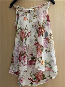 Abbildung: Sommer Top floral Gr 33