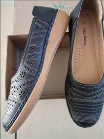 Abbildung: Neu/unbenutzt.Damen Leder Schuhe ,gr.337