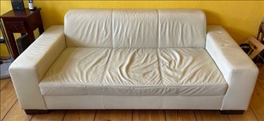 Abbildung: Ledersofa beige