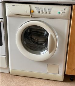 Abbildung: Waschmaschine Zanussi 1200