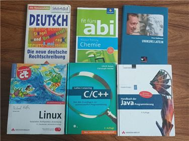 Abbildung: diverse Lehrbücher / Sachbücher Abi C++ Deutsch