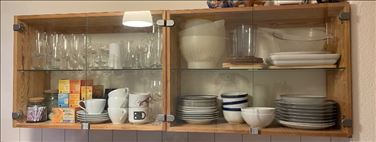 Abbildung: Ikea Hängeschränke (2 Stk.)