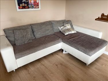 Abbildung: Couch / Ecksofa