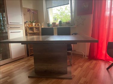 Abbildung: Tisch