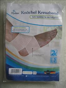 Abbildung: unbenutztes elastisches Knöchelstütztband