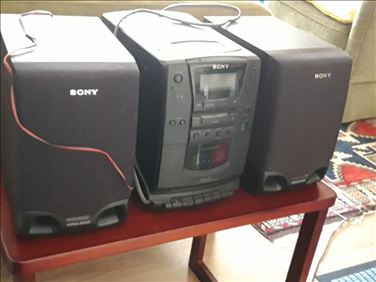 Abbildung: 2-Wegelautsprecher Sony