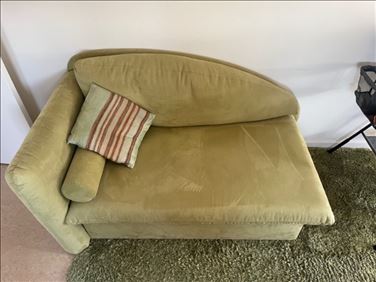 Abbildung: Grünes Sofa