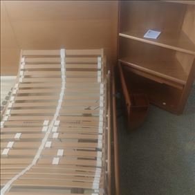 Abbildung: Doppelbett, sehr guter Zustand 