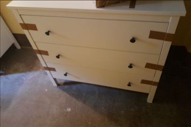 Abbildung: 2 alte Ikea Kommoden 