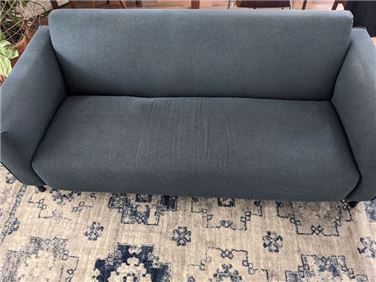 Abbildung: 2er Sofa von Made - abzuholen bis Sonntag (27.07)