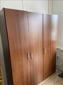 Abbildung: Schrank / Wardrobe