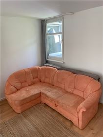 Abbildung: Ecksofa, Sessel, Schrank