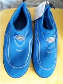 Abbildung: Badeschuhe, Aquaschuhe Größe 40 neu