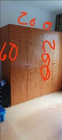 Abbildung: Kleiderschrank an Selbstabholer 