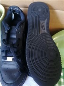Abbildung: Nike AIR  AFT freie Auswa- Gr. 40 Schuhe  gern, oft getragen
