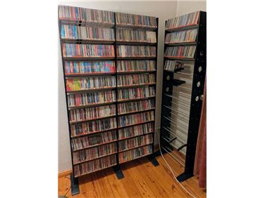 Abbildung: CD-Ständer inklusive CDs