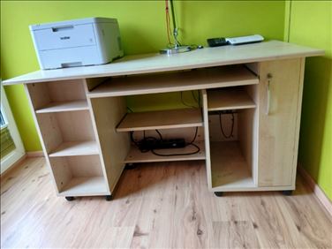 Abbildung: Schreibtisch Helles Holz 
