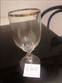 Abbildung: 6 Gläser 12 cm hoch, vintag DDR mit goldrand 