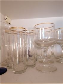 Abbildung: 6 Weingläser oder 6 Longdrinkgläser mit goldrand DDR vintag 