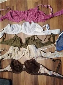 Abbildung: 3 Teelichtgläser, 6 BH s 70-80 Gebraucht gereinigt