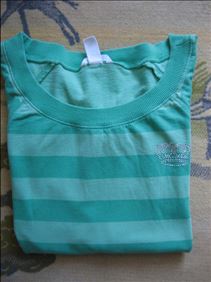 Abbildung: Shirt, Pullover von H und M Gr. 36, wenig getragen