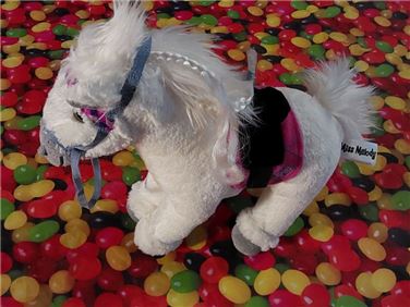 Abbildung: Miss Melody Plüschpferd,  Depeche, 27cm hoch 