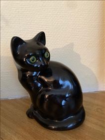 Abbildung: Porzellan Katze 