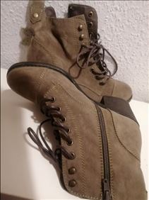 Abbildung: Stiefeletten braun Wildleder 38 wie neu, nur probiert 