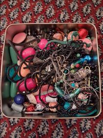 Abbildung: Perlen/ alter Schmuck