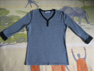 Abbildung: Bw-Shirt Gr. 34/36, nicht getragen, neuw.