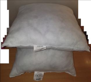Abbildung: 2 Füllkissen 30 x 30cm,  unbenutzt, Polyester