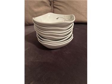 Abbildung: 8 Dessert Schüsseln 