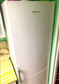 Abbildung: Kühlschrank mit Gefrierschrank, Abholung am WE 08.11.-09.11.