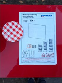 Abbildung: 2 Schuhschränke Germania Colorado Rot