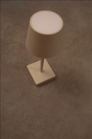 Abbildung: Tischlampe