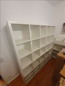 Abbildung: IKEA KALLAX Regal, weiß, 147x147 cm – geschenkt + Einsätze