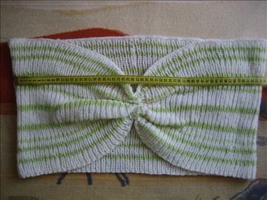 Abbildung: Loop Schal, nicht getragen