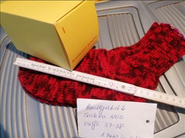 Abbildung: 1 paar handgestrickte socken neu gr. Ca 37-38 in Karton 