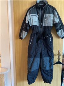 Abbildung: Skianzug Gr 152